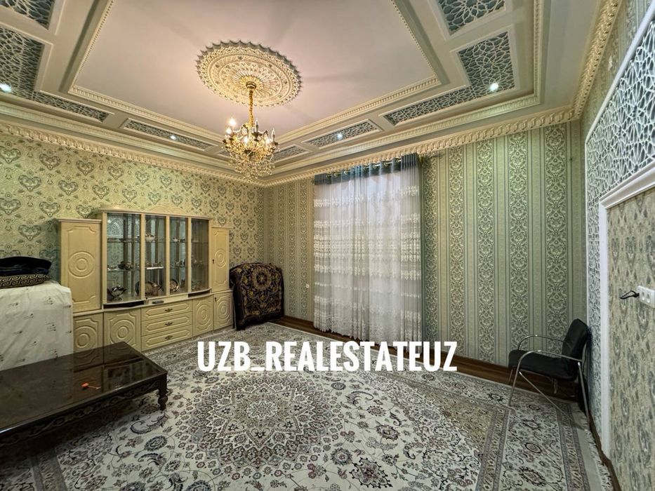 Ор-р: Тапоич, Чинор махалла Продается Евро Дом 8.соток!!! 1000м2