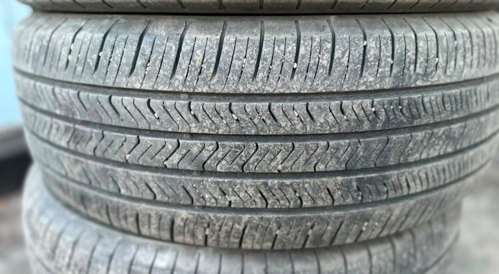 Комплект шин 235/65 R18