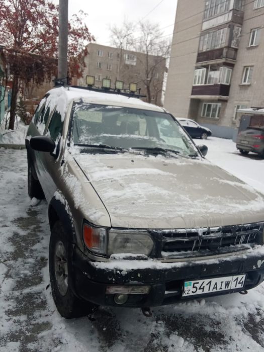 Продам машину под Nissan Pathfinder Р 50