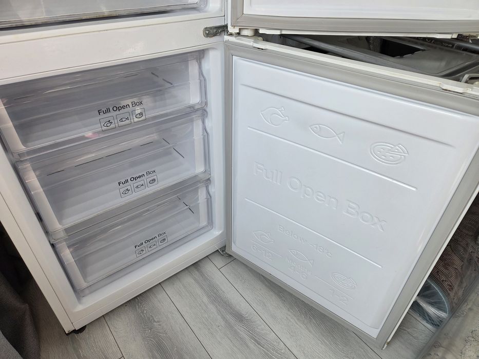 Продам холодильник