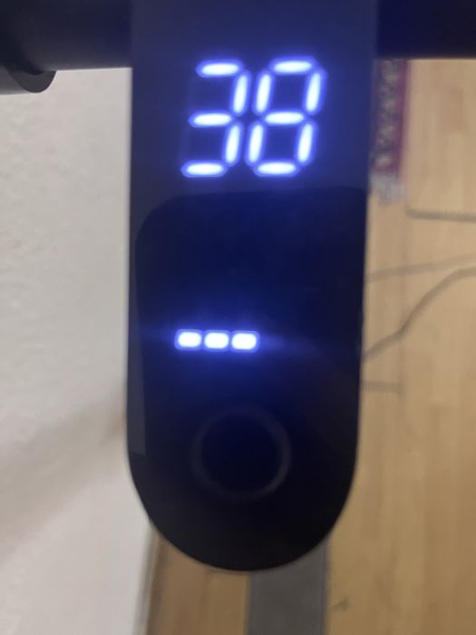 Xiaomi Mi Electric Scooter