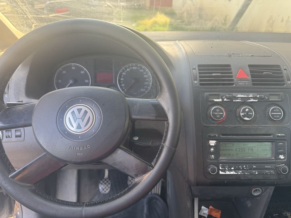 VOLKSWAGEN Touran 2004 — imagine 4