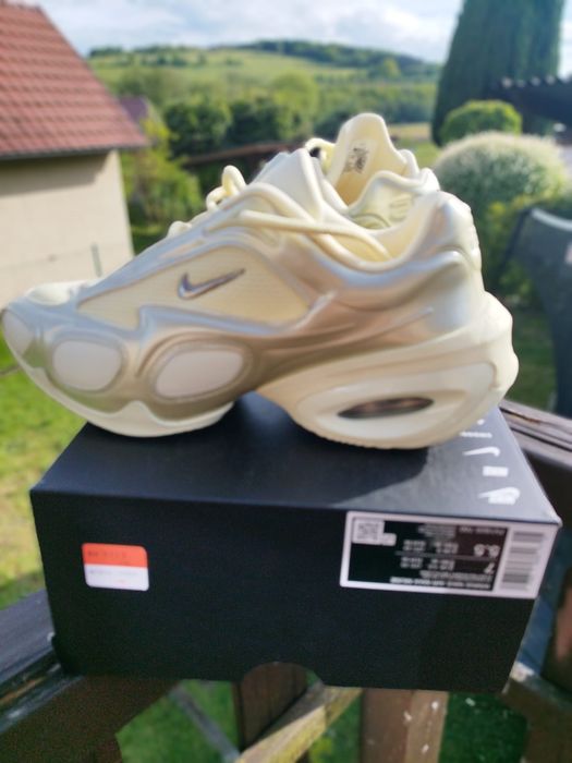 Продавам чисто нови маратонки Nike Air Max Muse "Alabaster"