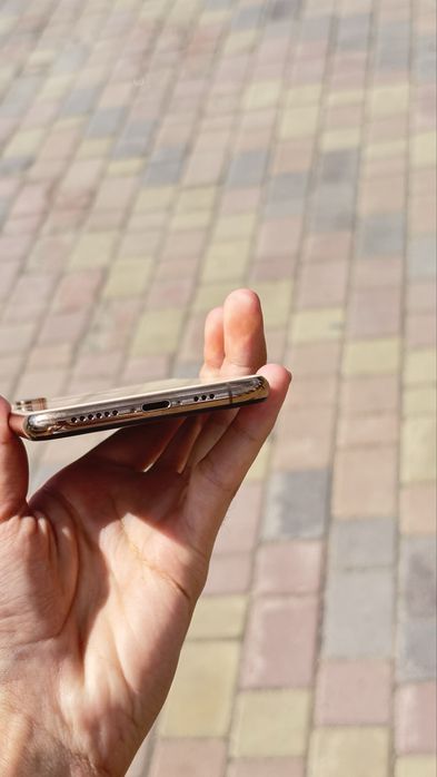 iPhone XS 64GB В идеальном состоянии