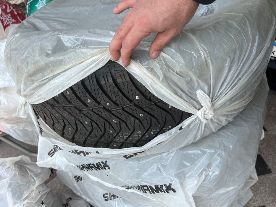 Продам шины Yokohama ice guard