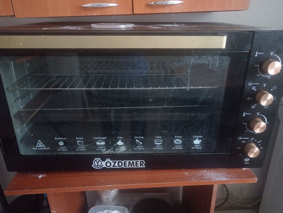 Продам кондитерскую печь