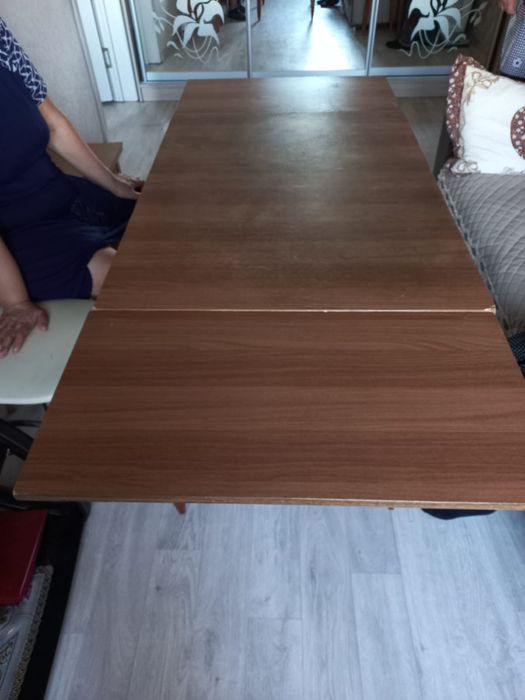 Продам стол город Семей