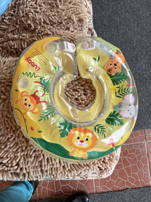 Круг на шею и стульчик для купания