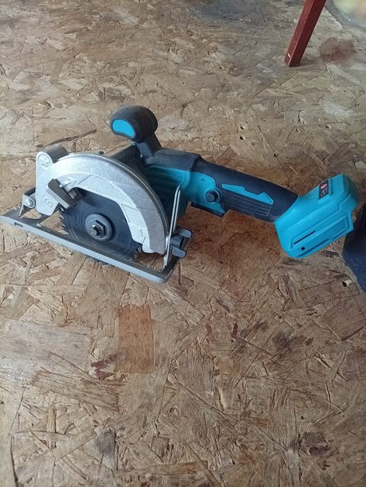 Срочно продам инструмент
