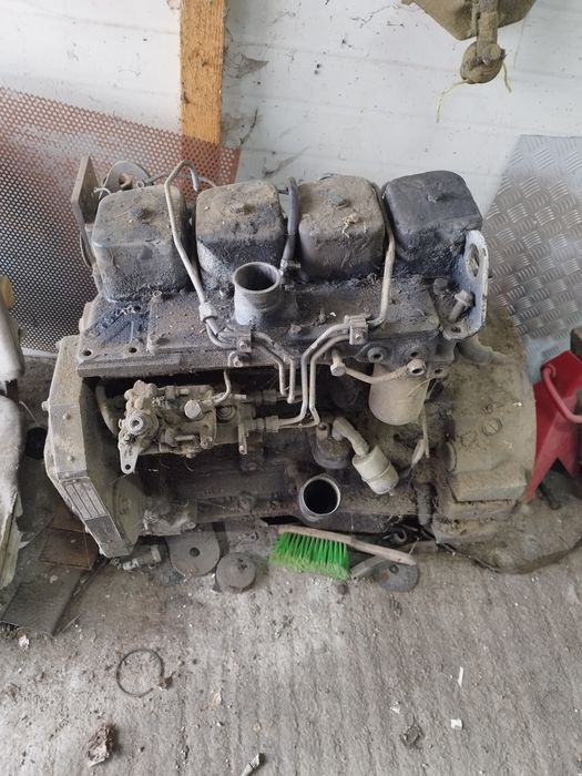 Motor Cummins pt buldoexcavator case