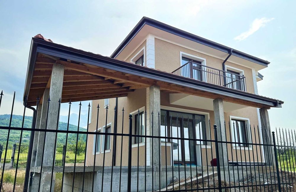 Продава се Къща в с. Брестник, Област Пловдив - 205 кв.м за 1400 €/кв.м - Снимка #11