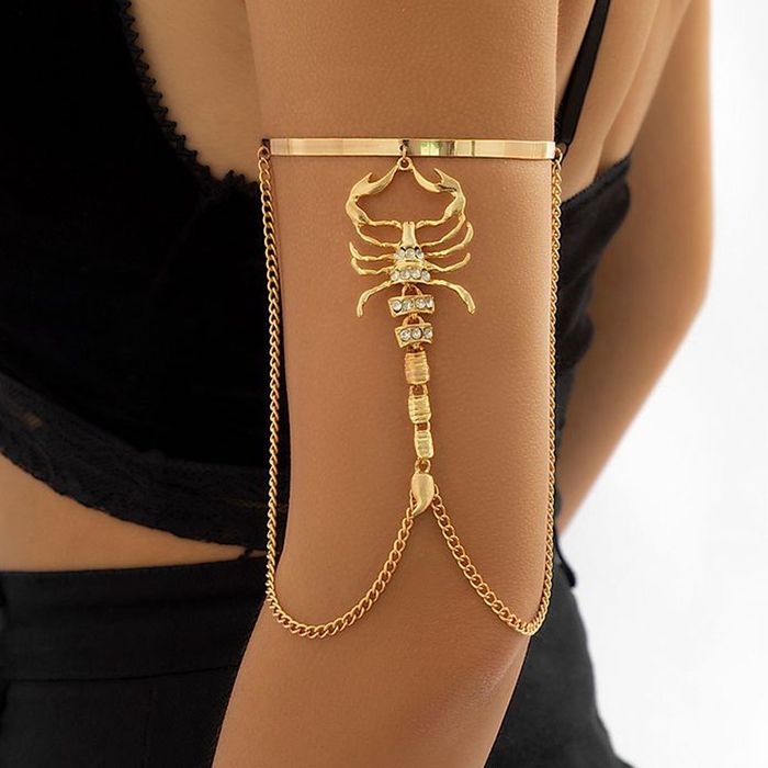 Chayon Bilak uzugi — ayollar uchun zo‘r bezak!

Material va o‘lcham: S