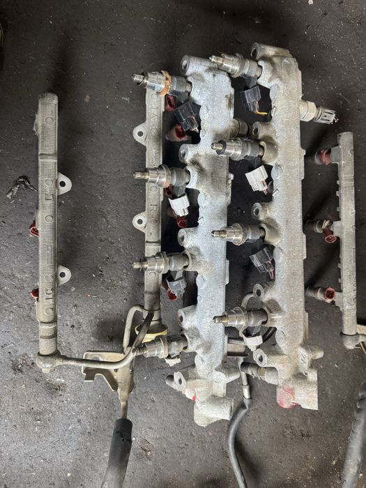 Форсунки авенсис