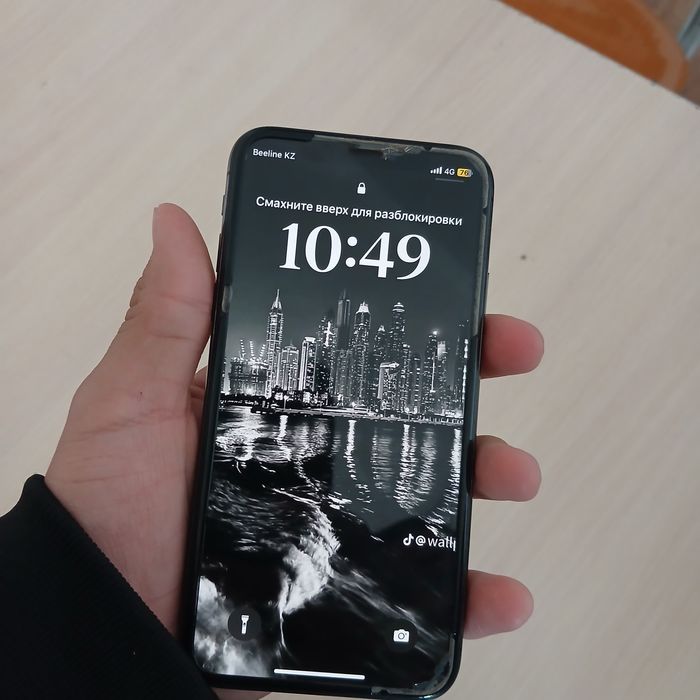 Айфон х в харошем состояний