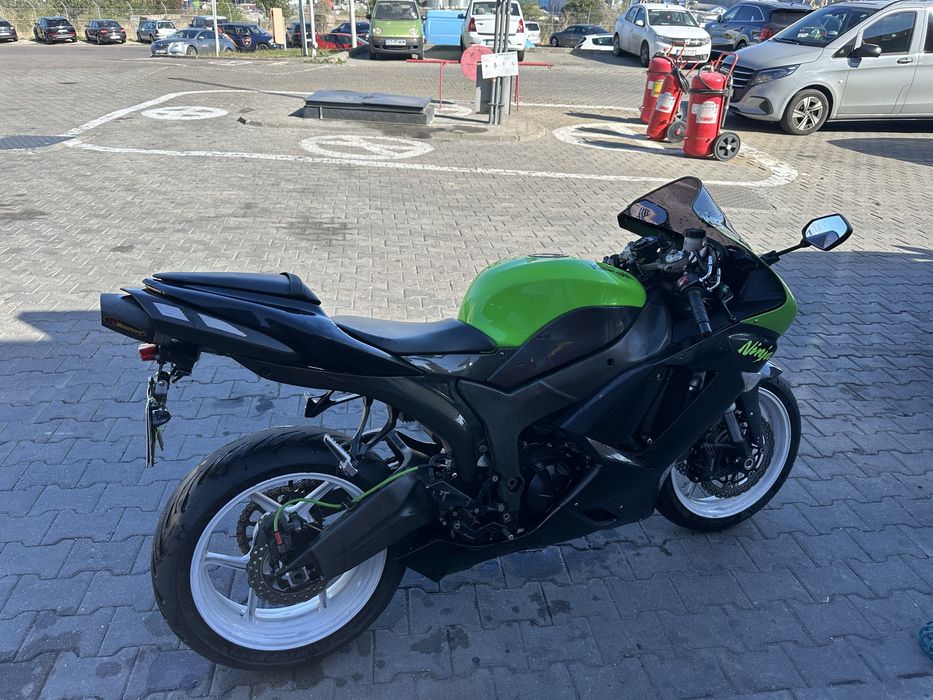 Kawasaki Ninja ZX6R