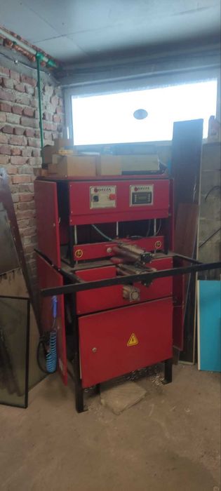 Машини за изработка на PVC Дограма MURAT