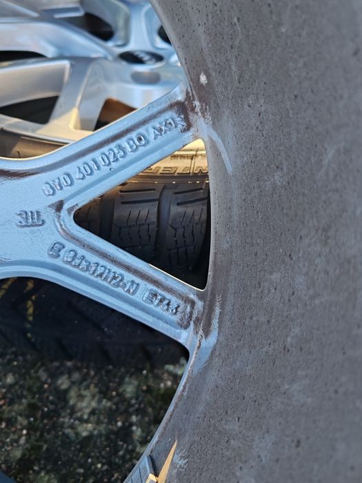 Audi RS 3 - Ауди 235/35/19 цола