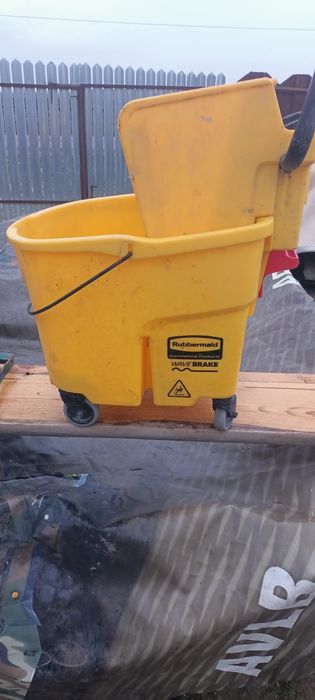 Găleta mop wave brake cu storcător 33 l comercial