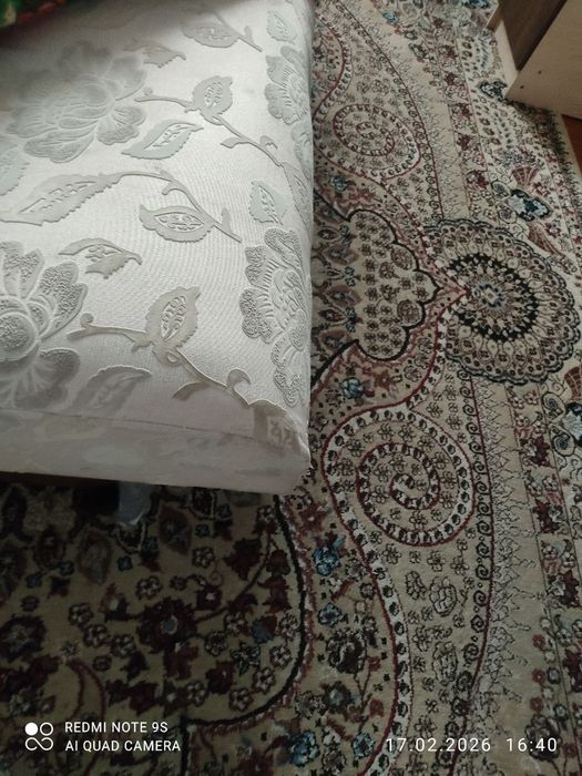 Продаётся диван и 2кресла