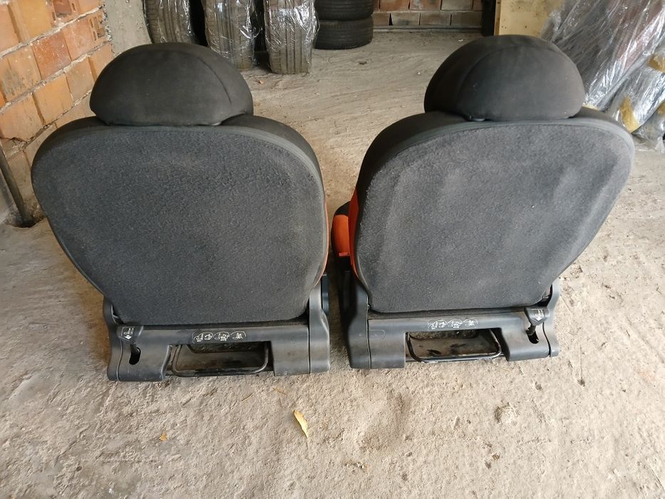 Citroen c2 задни седалки