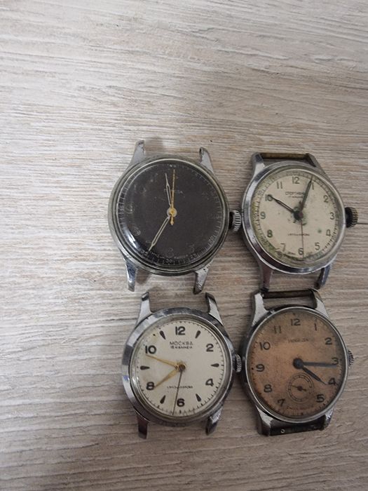 Часы Победа и Москва