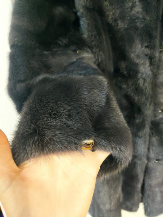 Продам норковую шубу