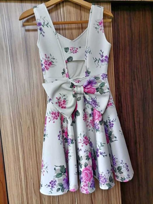 дамска рокля размер М