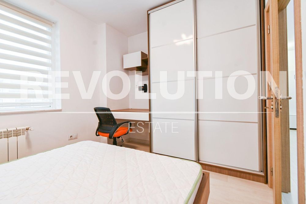 Дава се под наем Тристаен апартамент в София, Студентски град - 80 кв.м за 847.62 € - Снимка #10