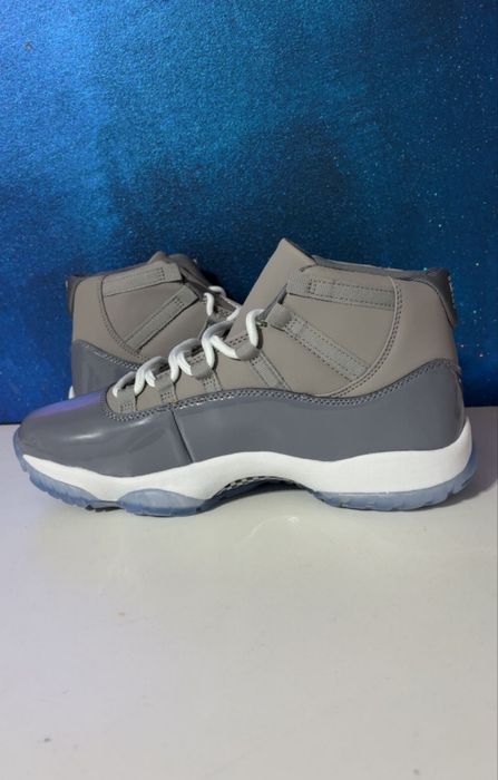 Jordan 11 retro .