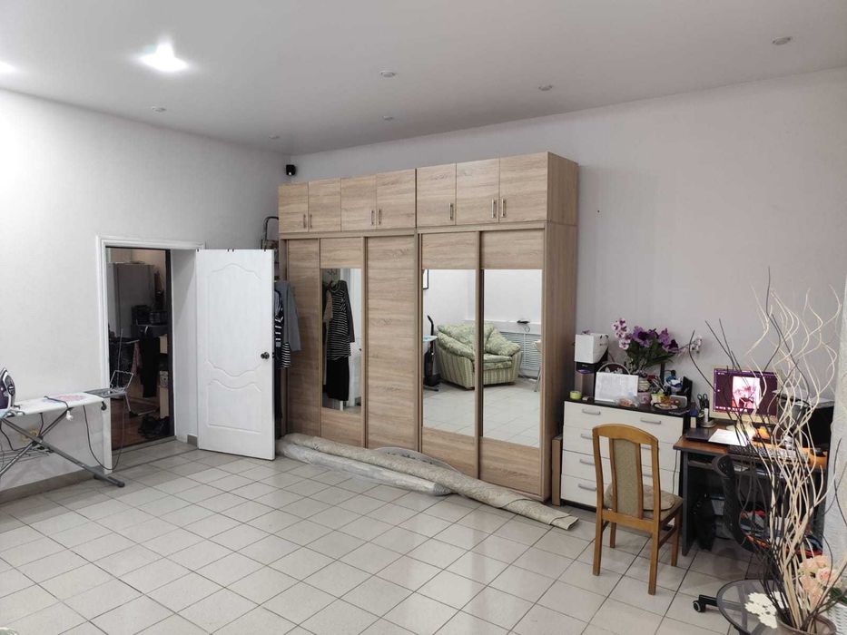 Продам квартиру .