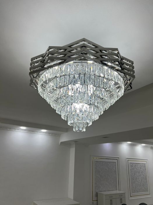 Срочно продается люстра