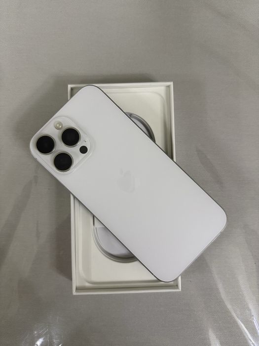 Iphone 16 pro max White 1tb