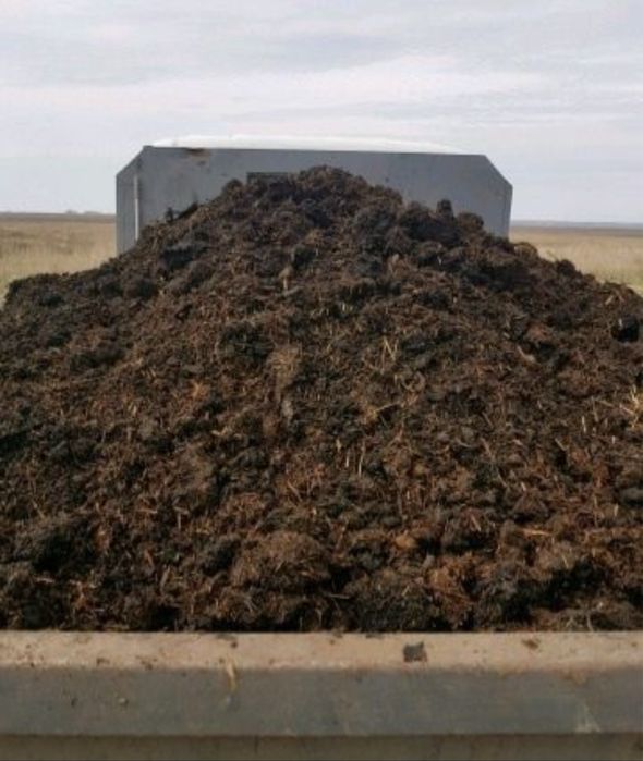 Продаеться навоз