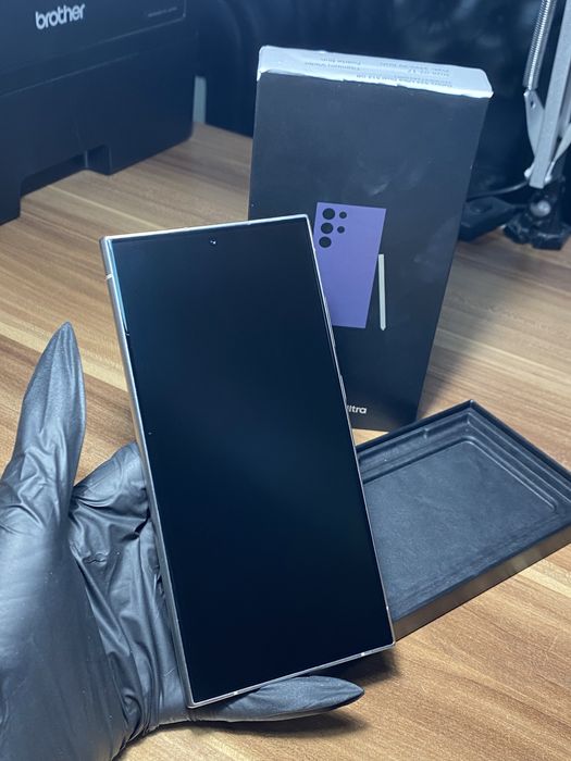 Samsung Galaxy s24 ultra • 512 GB • Titanium Violet