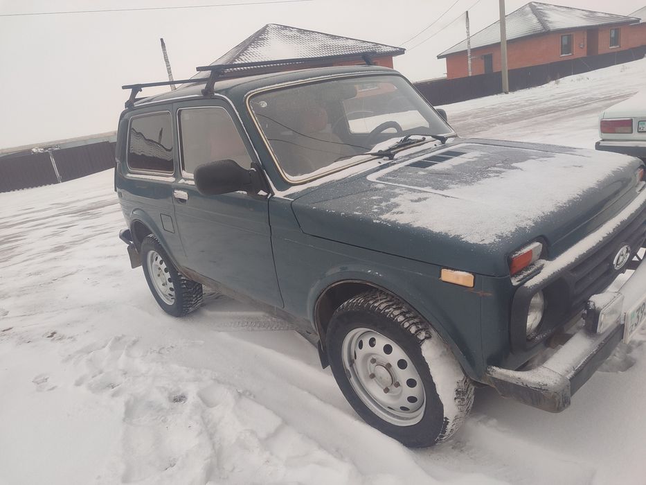 Продам ниву 2000 год