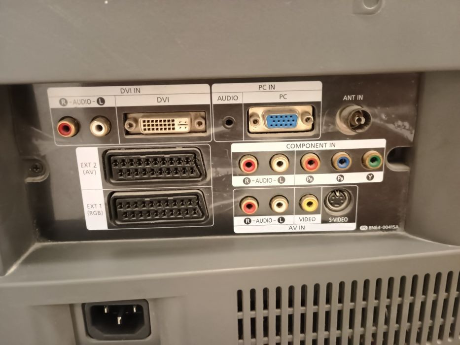 Телевизор Samsung 32 инча