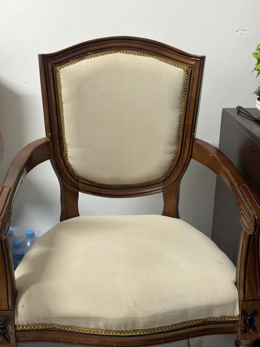Продам Стулья 10 шт