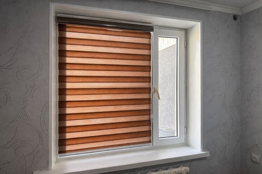 Ролл шторы «День-Ночь» - Зебра 80×150 см