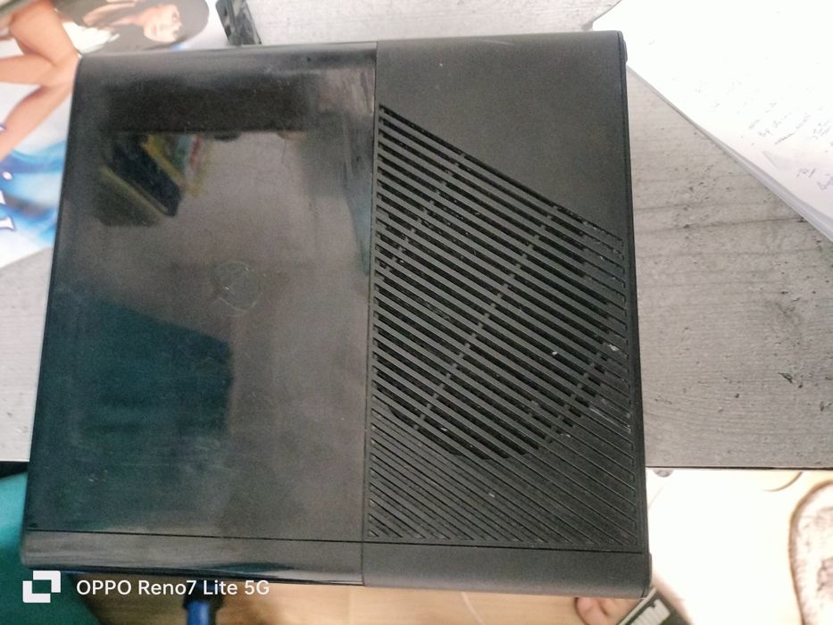 Xbox 360 de vânzare funcționează ferfect estetic8/10.