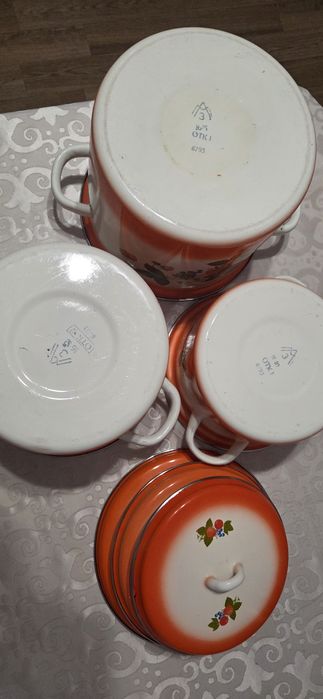 Набор эмалированных кастрюль 3 шт