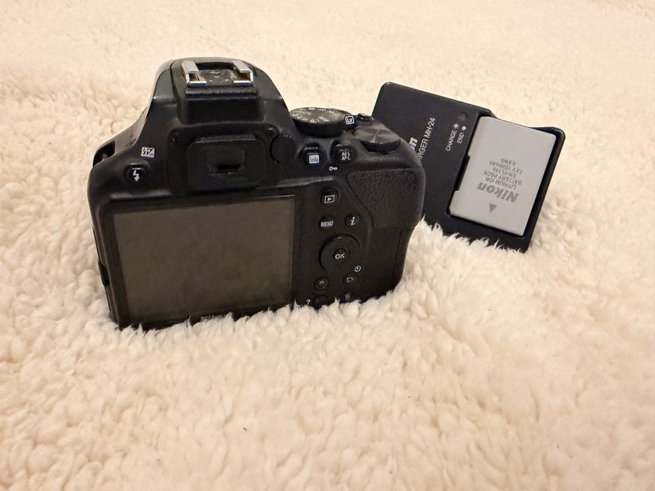 Nikon d3500 full box + 2 obiective