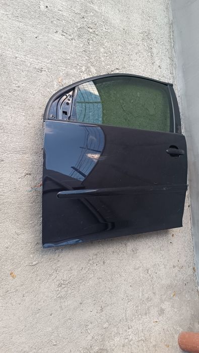 Врата за голф 5 в черен металик, имам и в други цветове (cherna vrata)