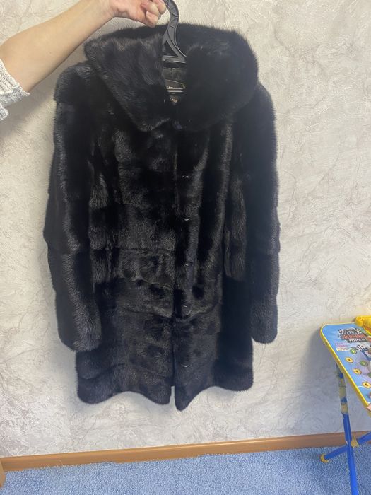 Продам норковую шубу