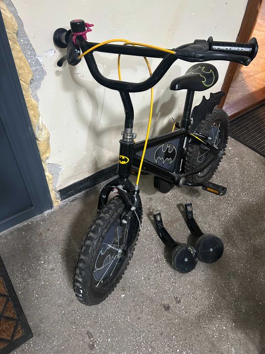 bicicleta BATMAN pentru copii 14 inch cu ajutatoare