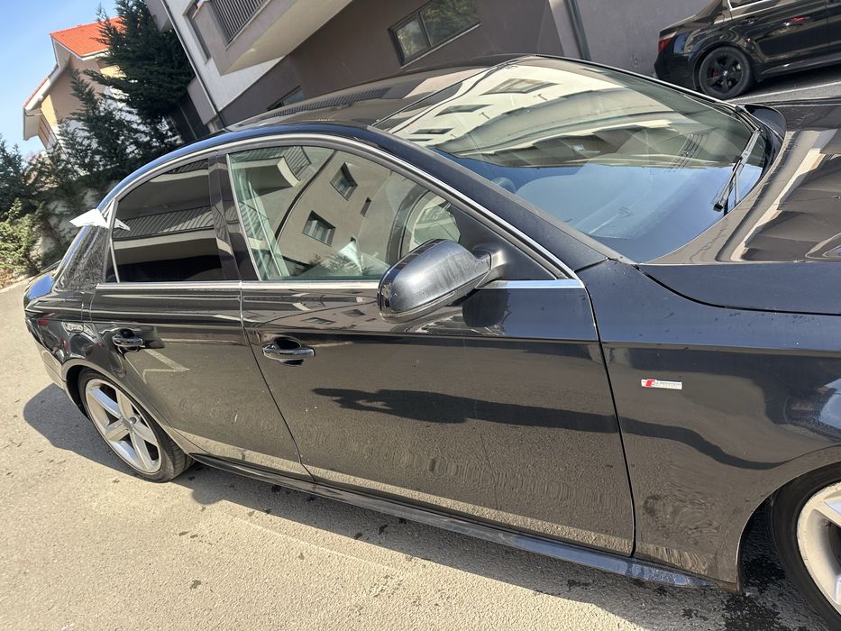 Usa fata spate stanga  audi a4 b8 sedan berlina LZ9Y