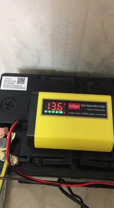 Зарядное устройство для аккумуляторов,мотоциклов,автомобилей.