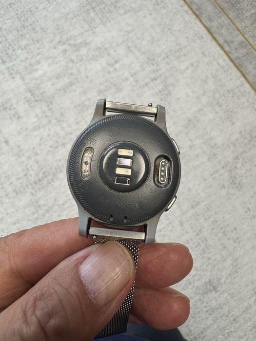 Часы Garmin vivoactive 4s