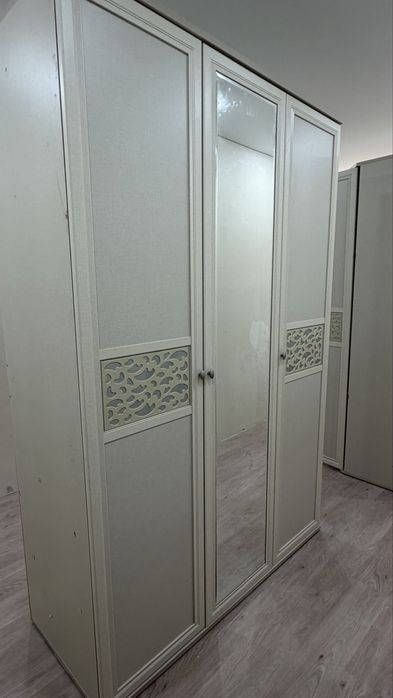 Продается шкаф из 3 частей