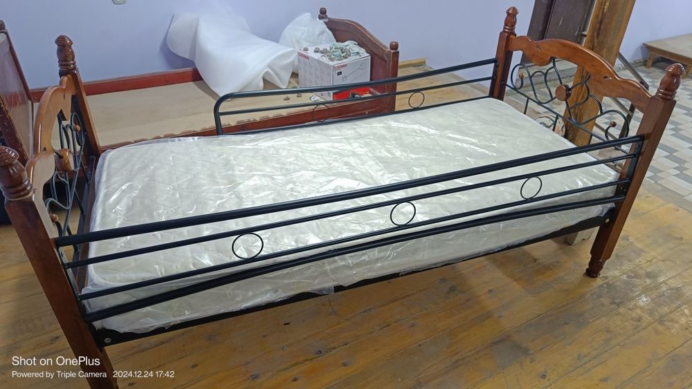 Кровать двухжтажный