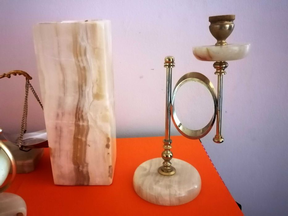 Уникално Красив Колекционерски Комплект От Оникс И Позлата